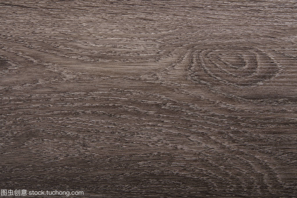 新橡木鑲木地板與塑膠地板紋理 材質(zhì)美學(xué)與實(shí)用選擇